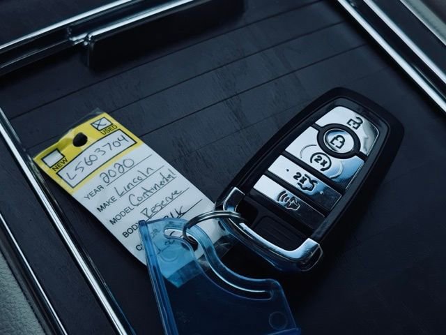 Used 2020 Lincoln Continental Reserve w/ Luxury Package image 41