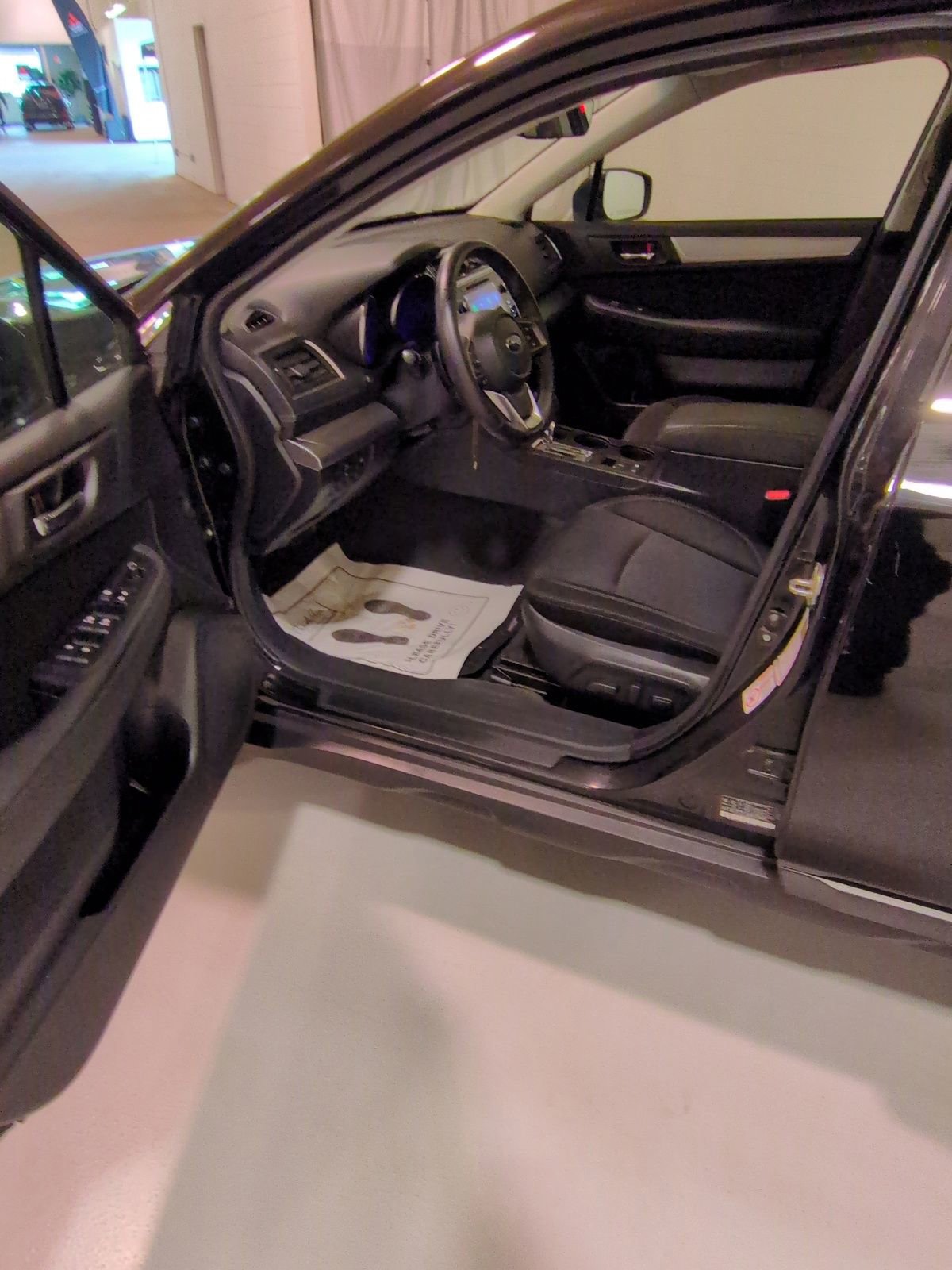 Used 2019 Subaru Outback 2.5i Premium AWD/4WD image 16