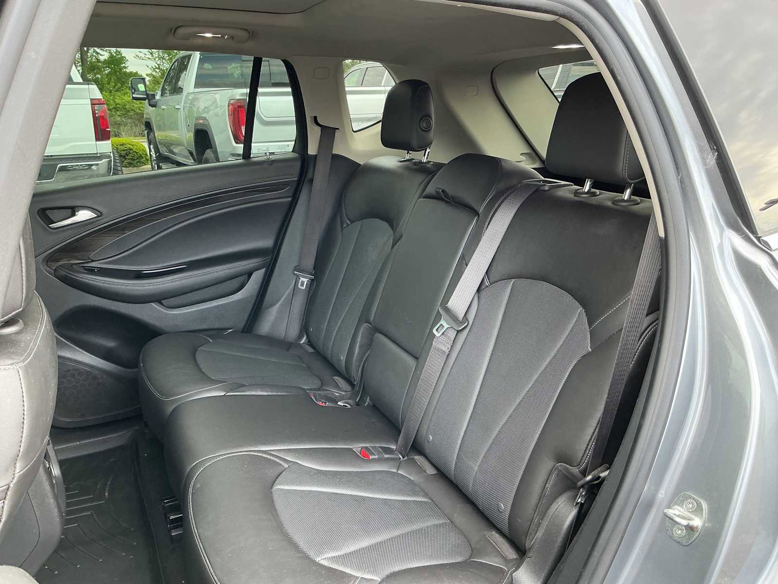 Used 2020 Buick Envision Essence w/ Experience Buick Package FWD image 23