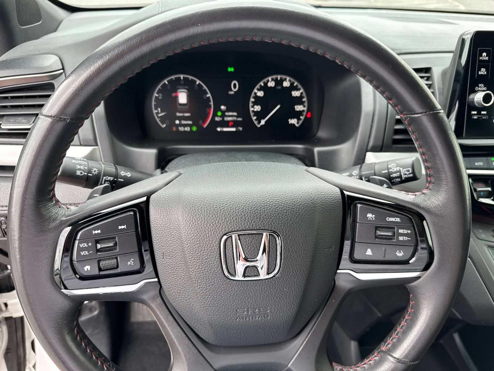 Used 2025 Honda Odyssey Sport-L image 32