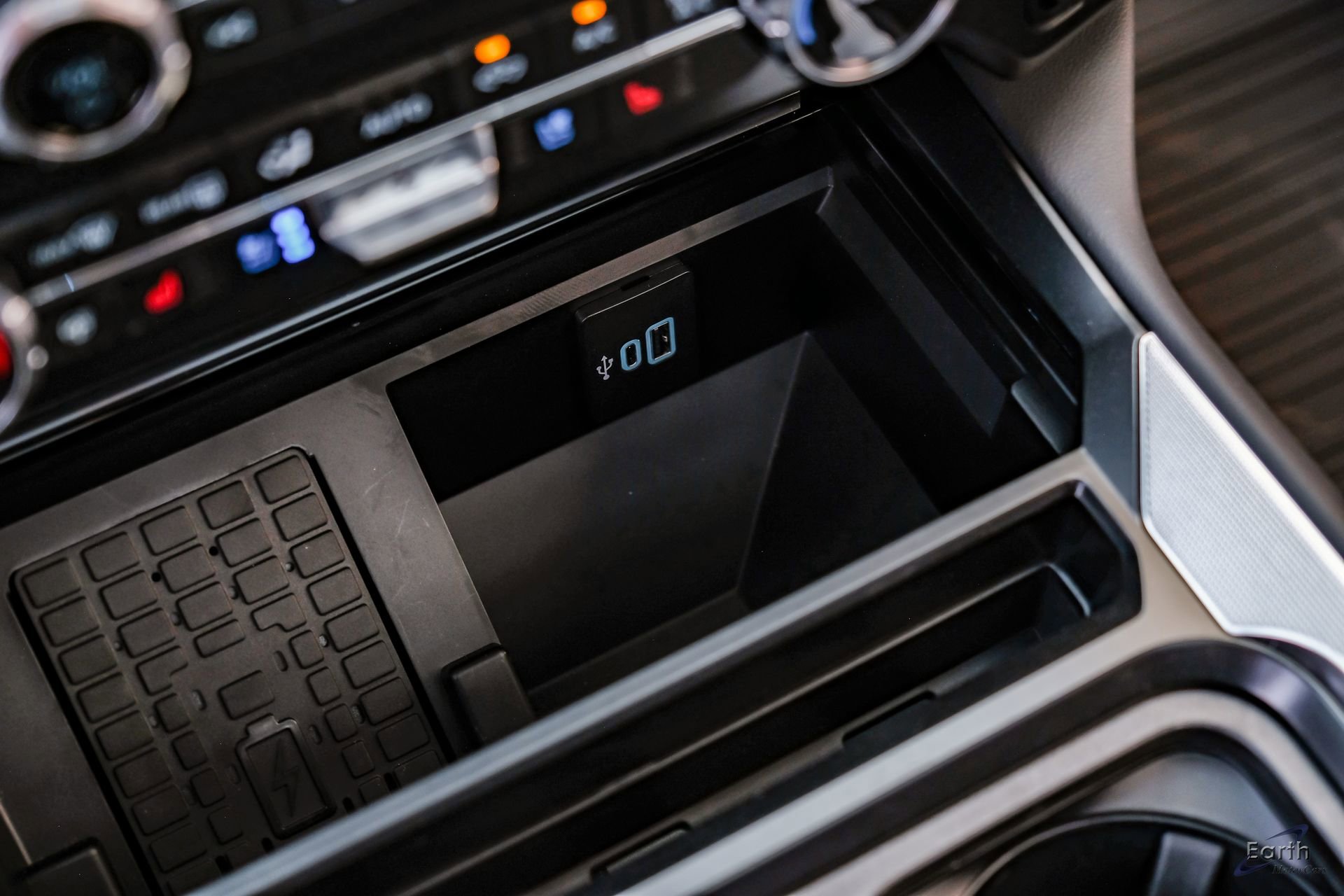 Used 2026 Ford F450 Platinum w/ FX4 Off-Road Package image 69