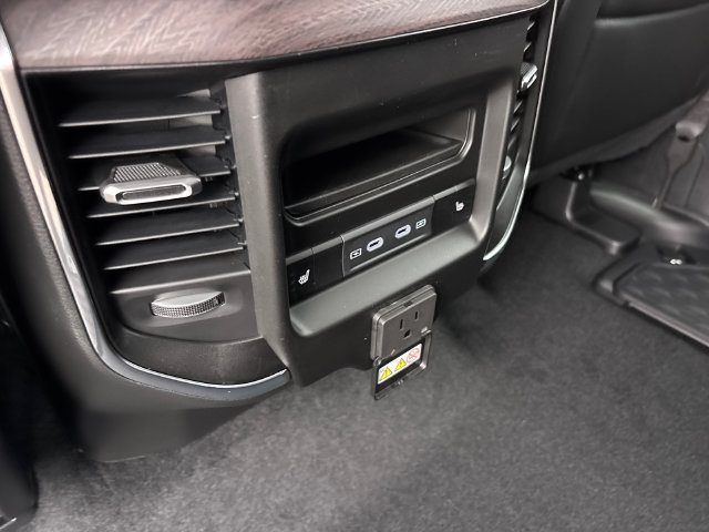 New 2027 RAM 1500 Laramie AWD/4WD image 14