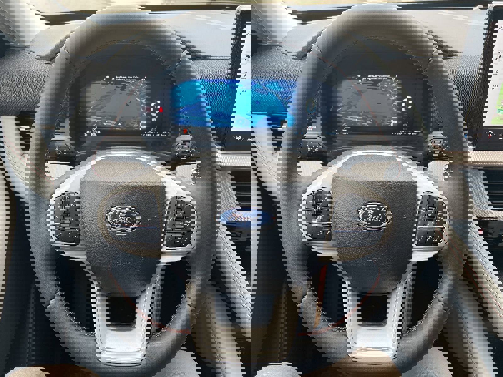 New 2026 Ford Explorer Active w/ Active Comfort Package image 21