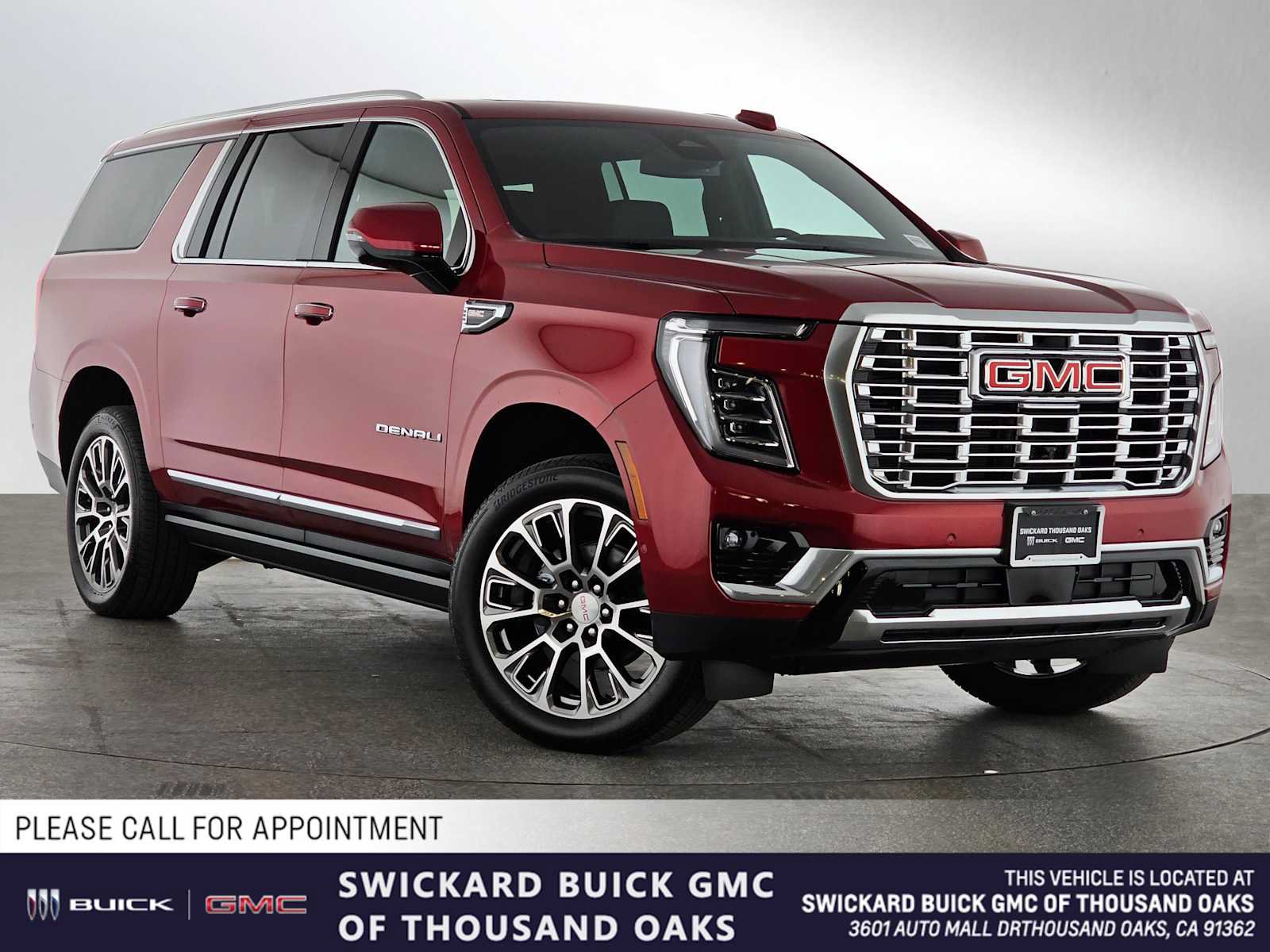 New 2025 GMC Yukon XL Denali w/ Sun & Power Step Package