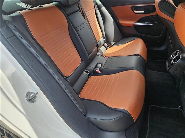 Used 2023 Mercedes-Benz C 300 Sedan image 18