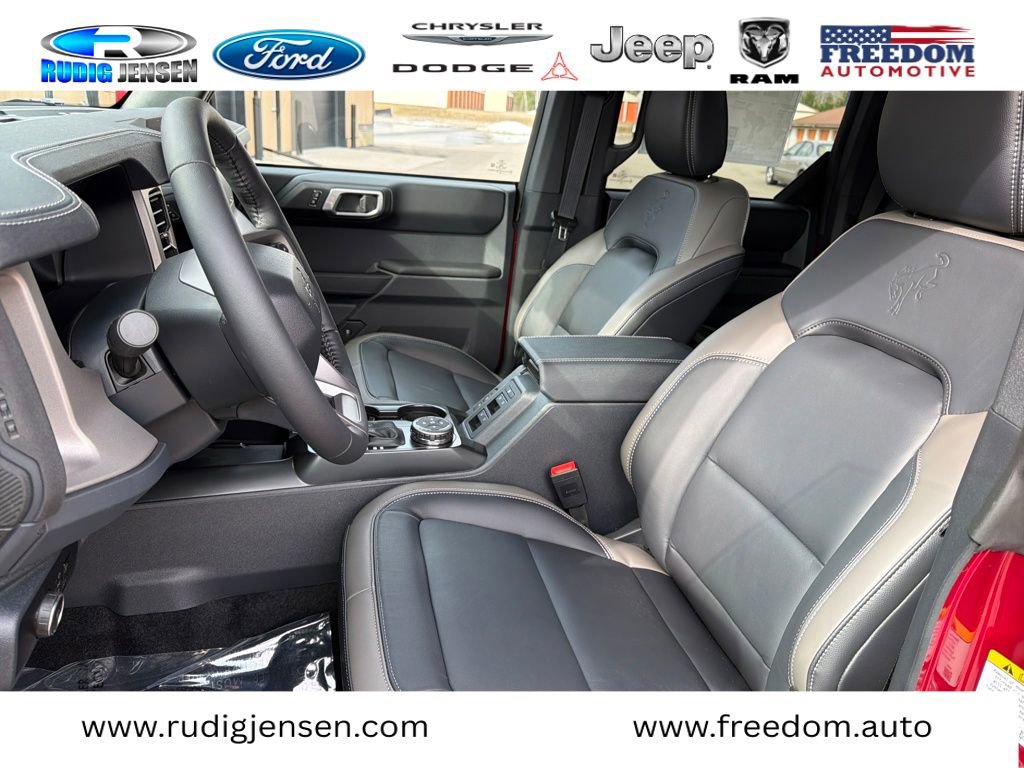 New 2026 Ford Bronco Outer Banks w/ Sasquatch Package image 11