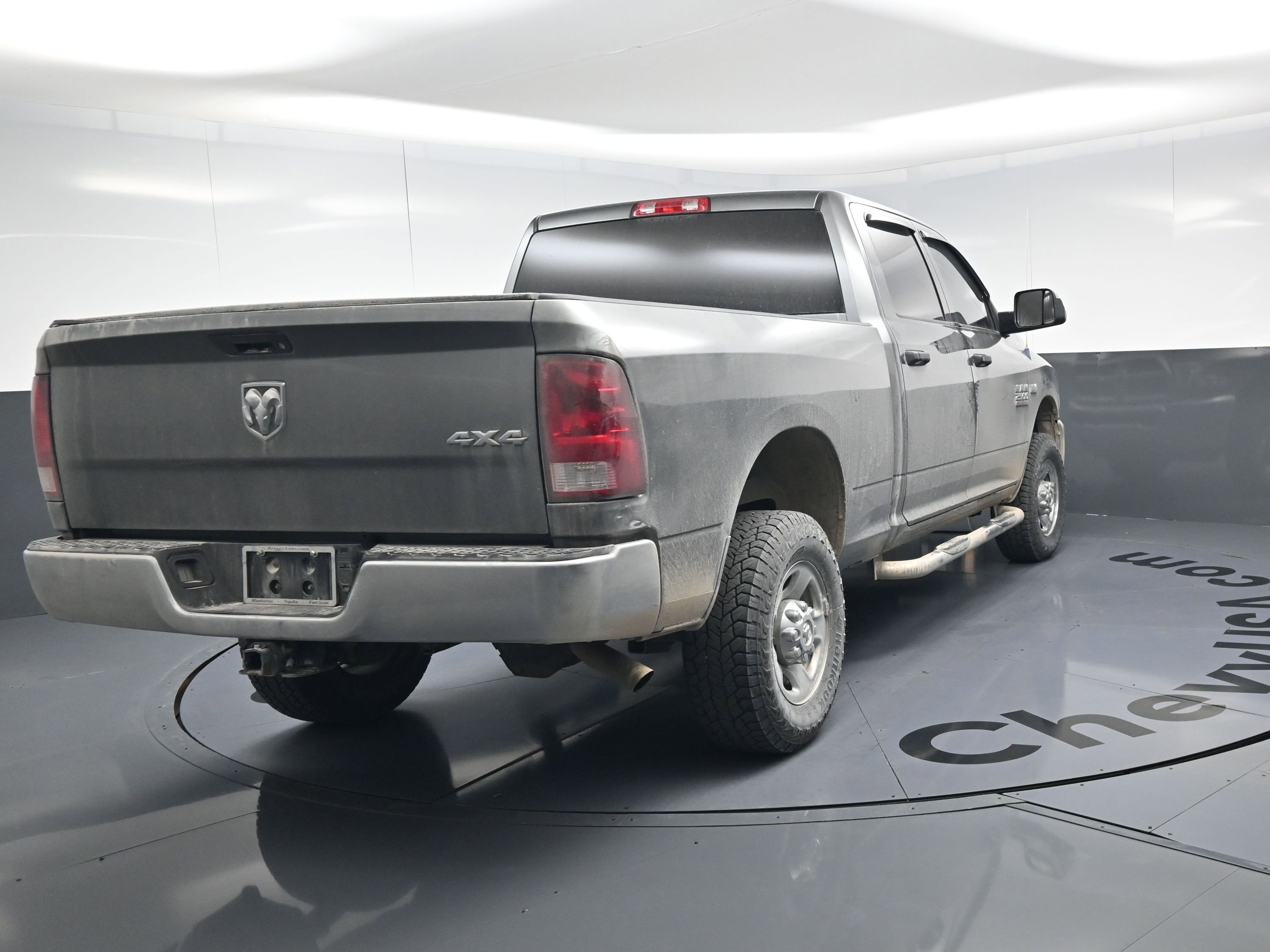 Used 2013 RAM 2500 Tradesman w/ Chrome Appearance Group image 9