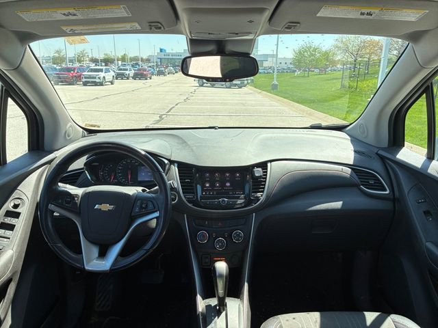 Certified 2020 Chevrolet Trax LT w/ Driver Confidence Package FWD image 18