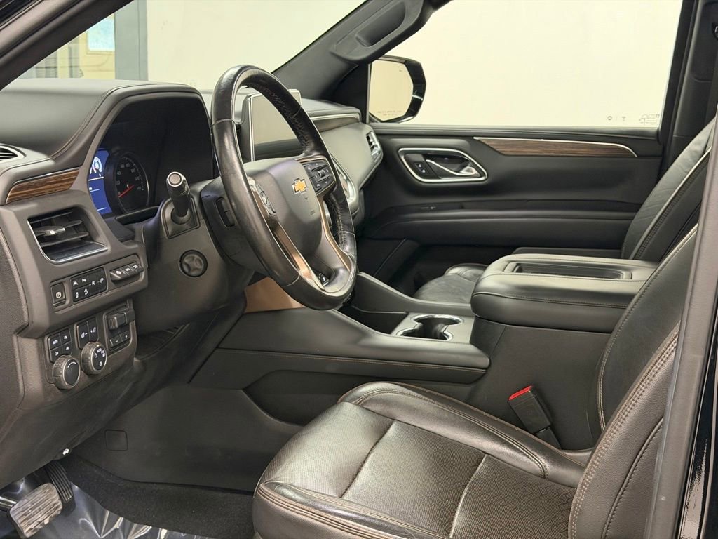 Used 2021 Chevrolet Tahoe High Country w/ Premium Package image 14