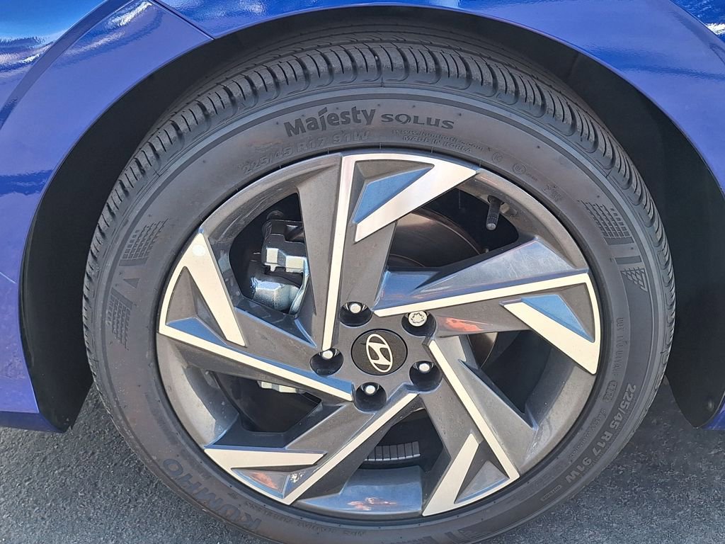 New 2025 Hyundai Elantra SEL image 30