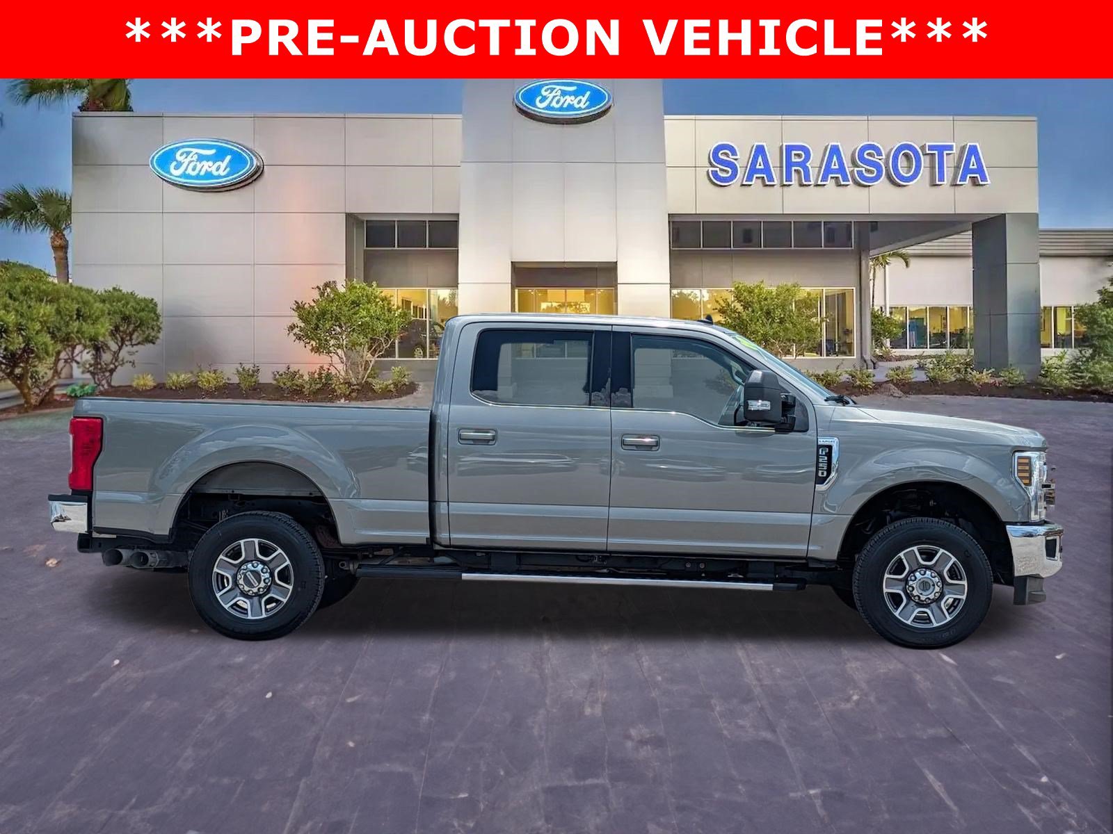 Used 2019 Ford F250 Lariat w/ Lariat Value Package AWD/4WD image 1