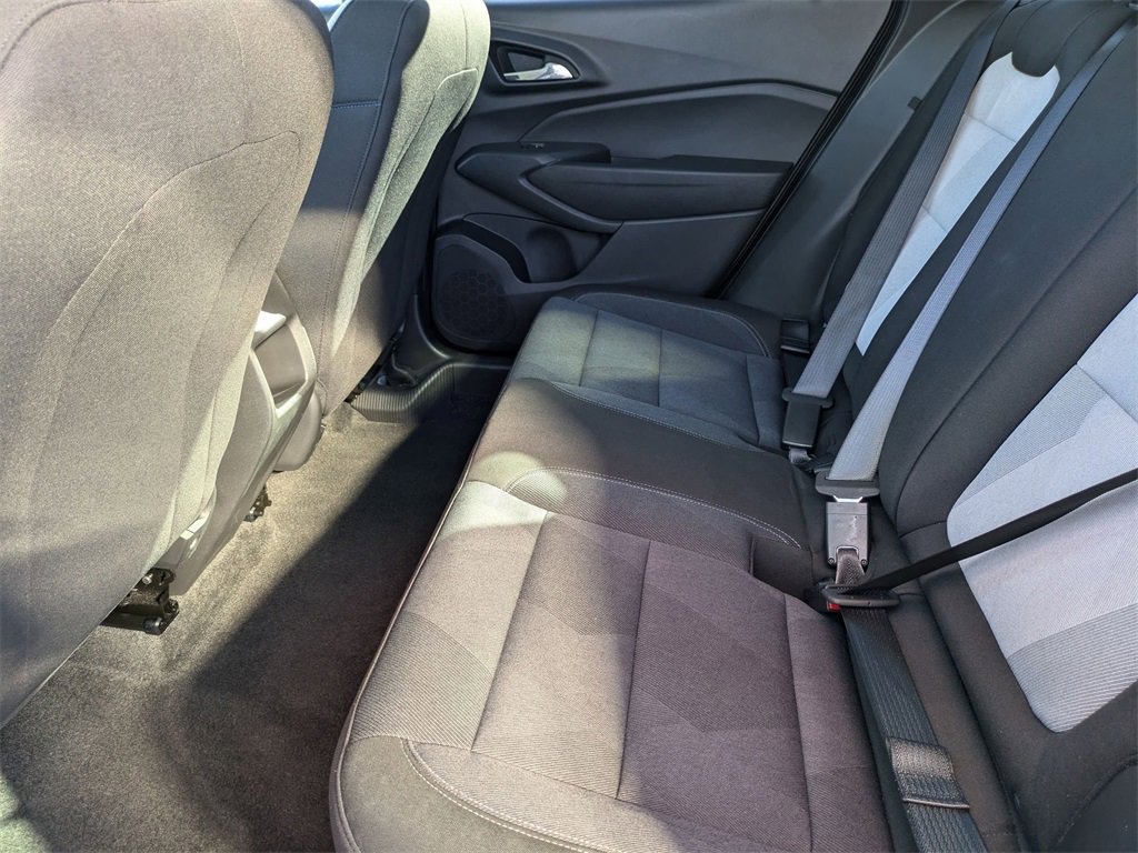 Used 2025 Chevrolet Trax LS image 26