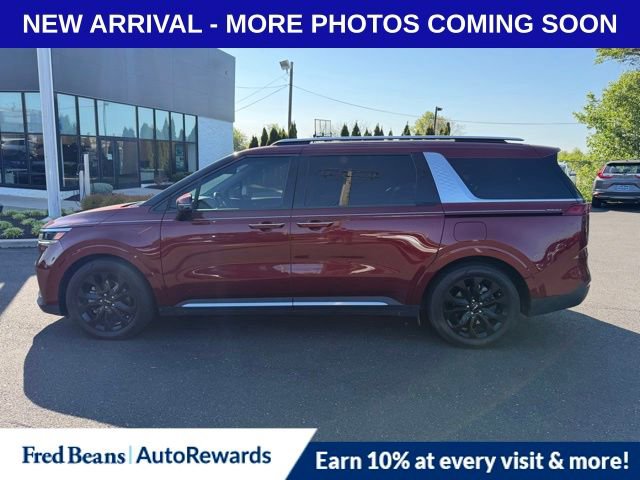 Used 2023 Kia Carnival SX FWD image 4