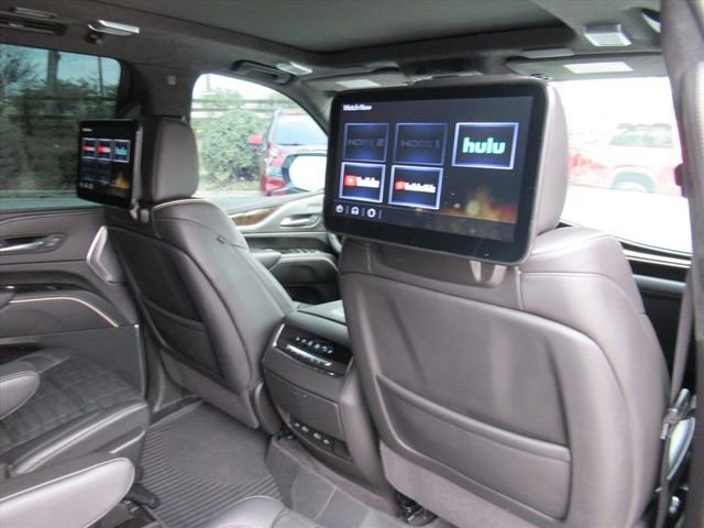 Certified 2024 Cadillac Escalade Sport Platinum w/ LPO, ONYX Package image 13