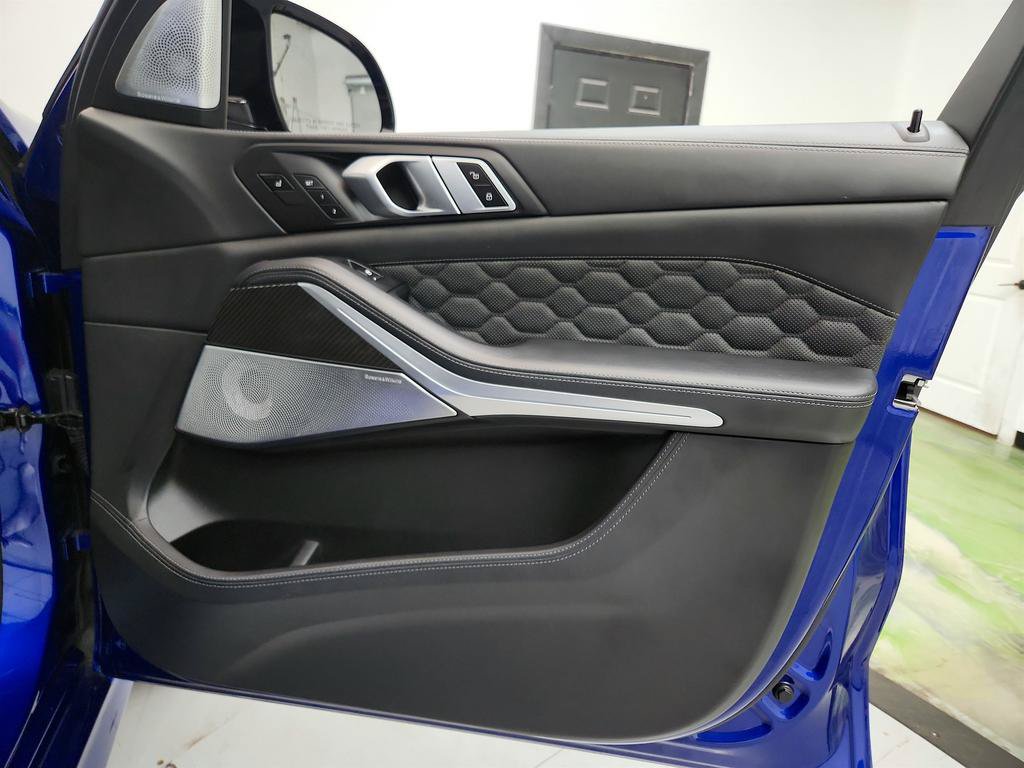 Used 2020 BMW X5 M Competition w/ Executive Package AWD/4WD image 29