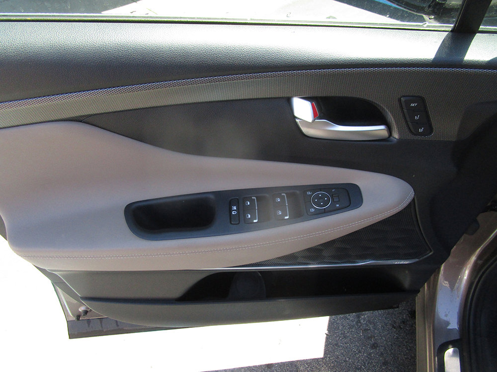 Used 2019 Hyundai Santa Fe AWD image 13