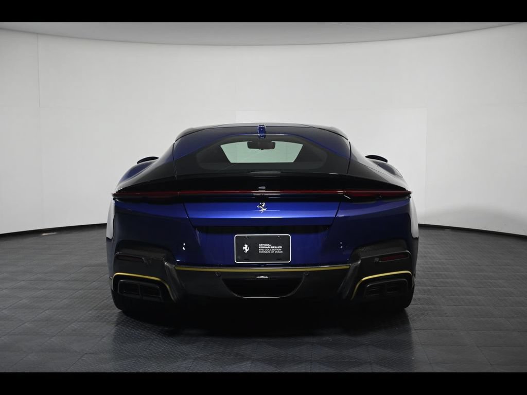 Certified 2025 Ferrari 12Cilindri RWD image 8