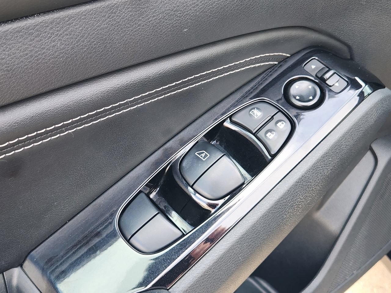 Used 2023 Nissan Altima 2.5 SL FWD image 22