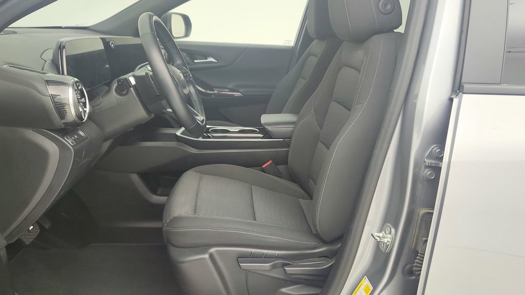 Certified 2025 Chevrolet Equinox LT FWD image 15