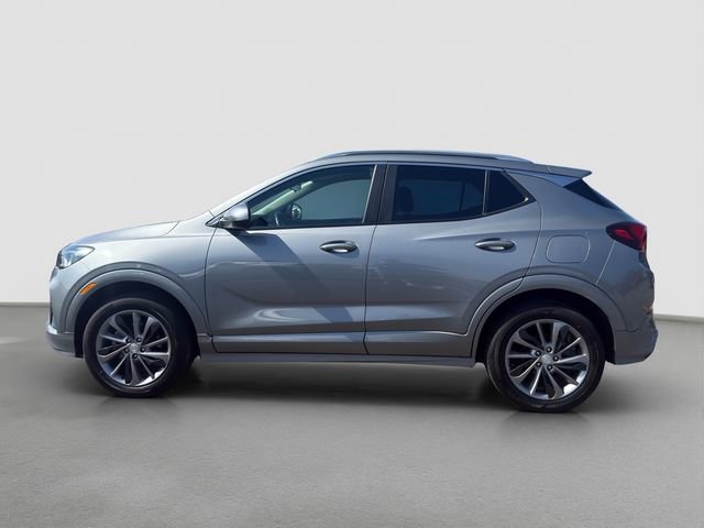 Used 2023 Buick Encore GX Select w/ Sport Touring Package image 3