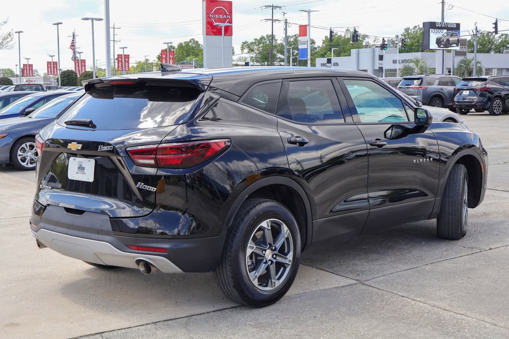 Used 2025 Chevrolet Blazer LT FWD image 21