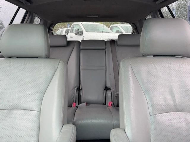 Used 2005 Toyota Highlander 4WD V6 w/ 3rd Row image 28