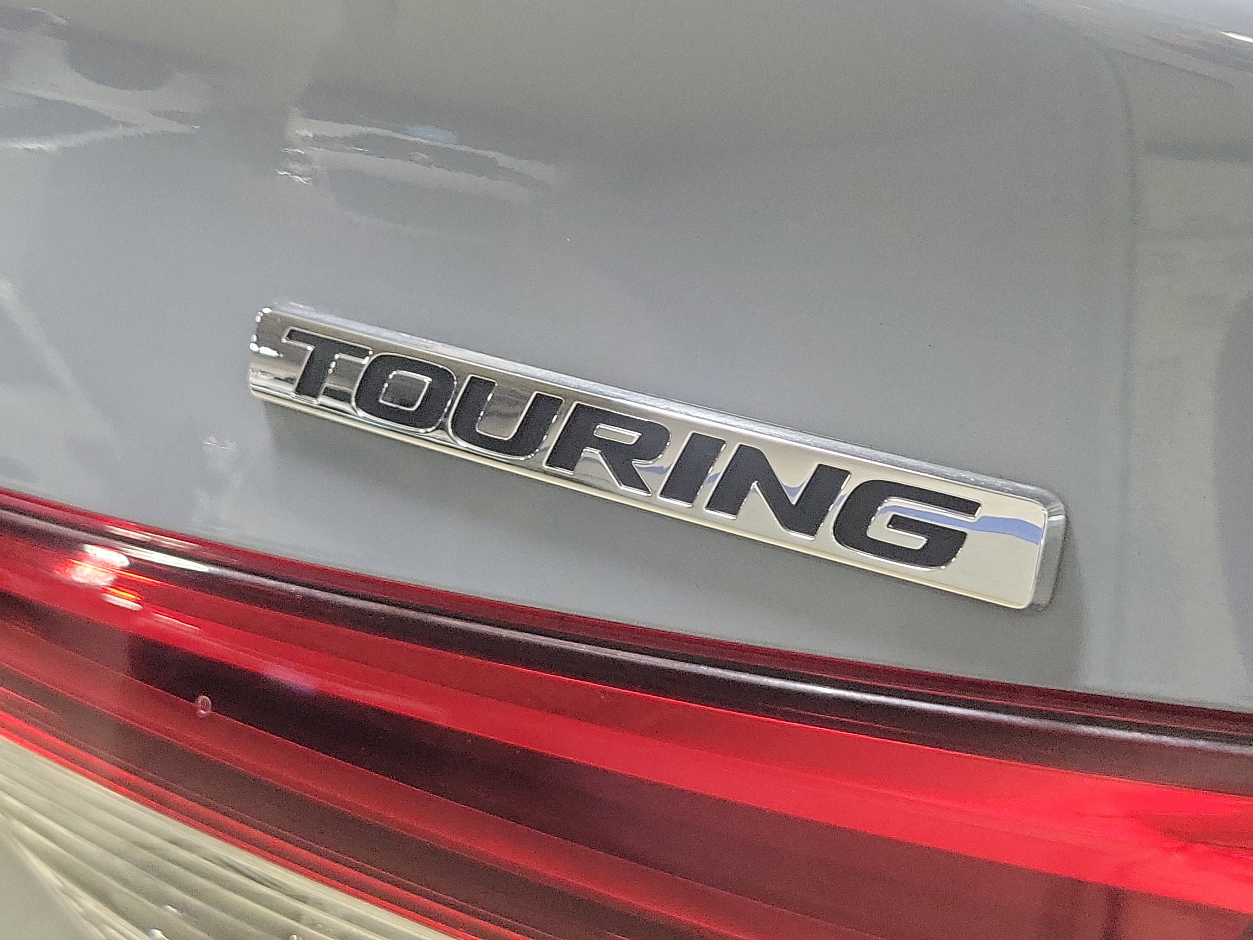 Used 2022 Honda Civic Touring image 7