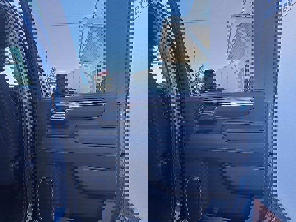 New 2026 Chevrolet Silverado 3500 LT w/ Convenience Package image 18