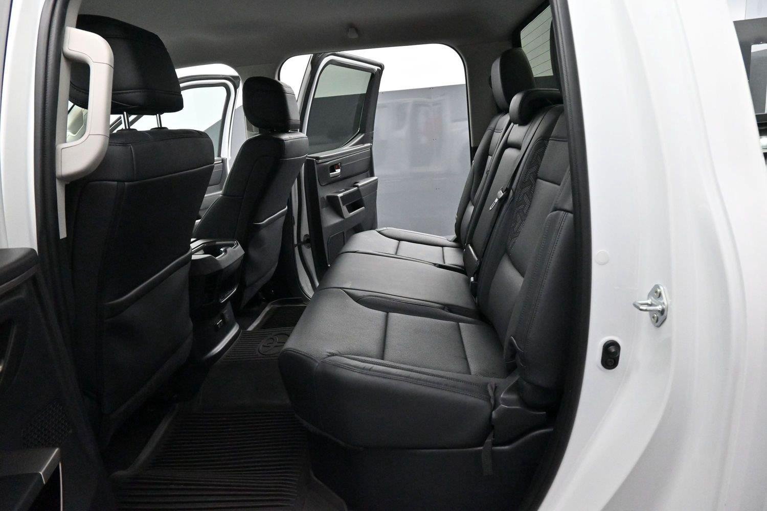 Used 2023 Toyota Tundra Limited AWD/4WD image 30
