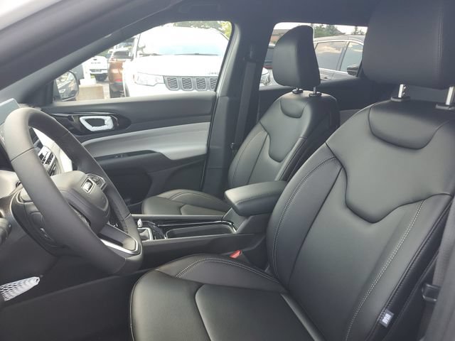 New 2026 Jeep Compass Limited AWD/4WD image 18