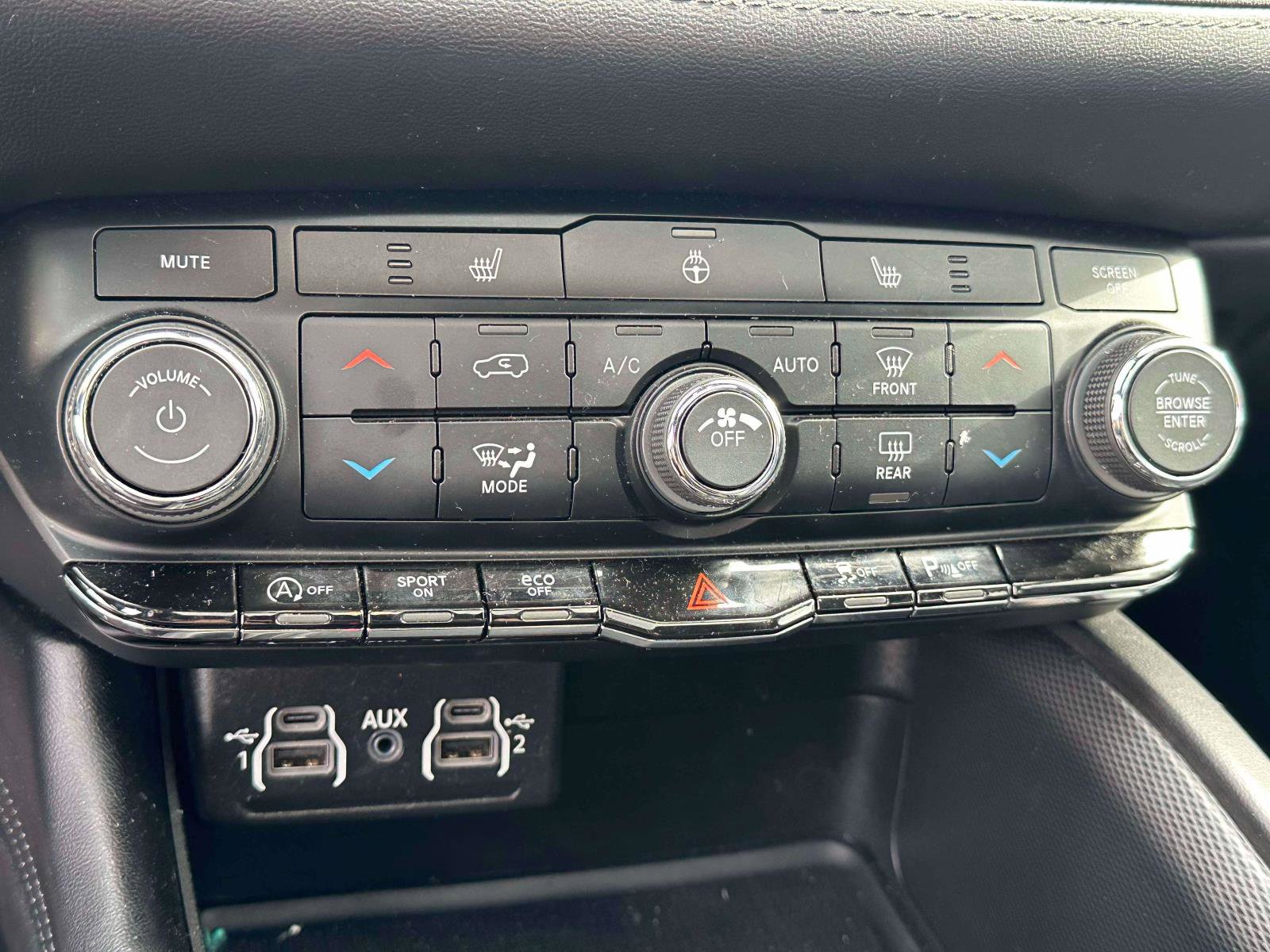 Used 2022 Dodge Durango GT w/ Blacktop Package image 26