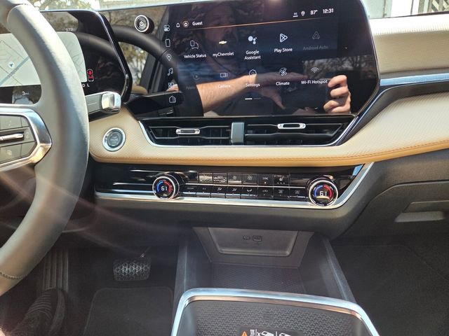 New 2026 Chevrolet Equinox ACTIV w/ Safety and Technology Package image 23