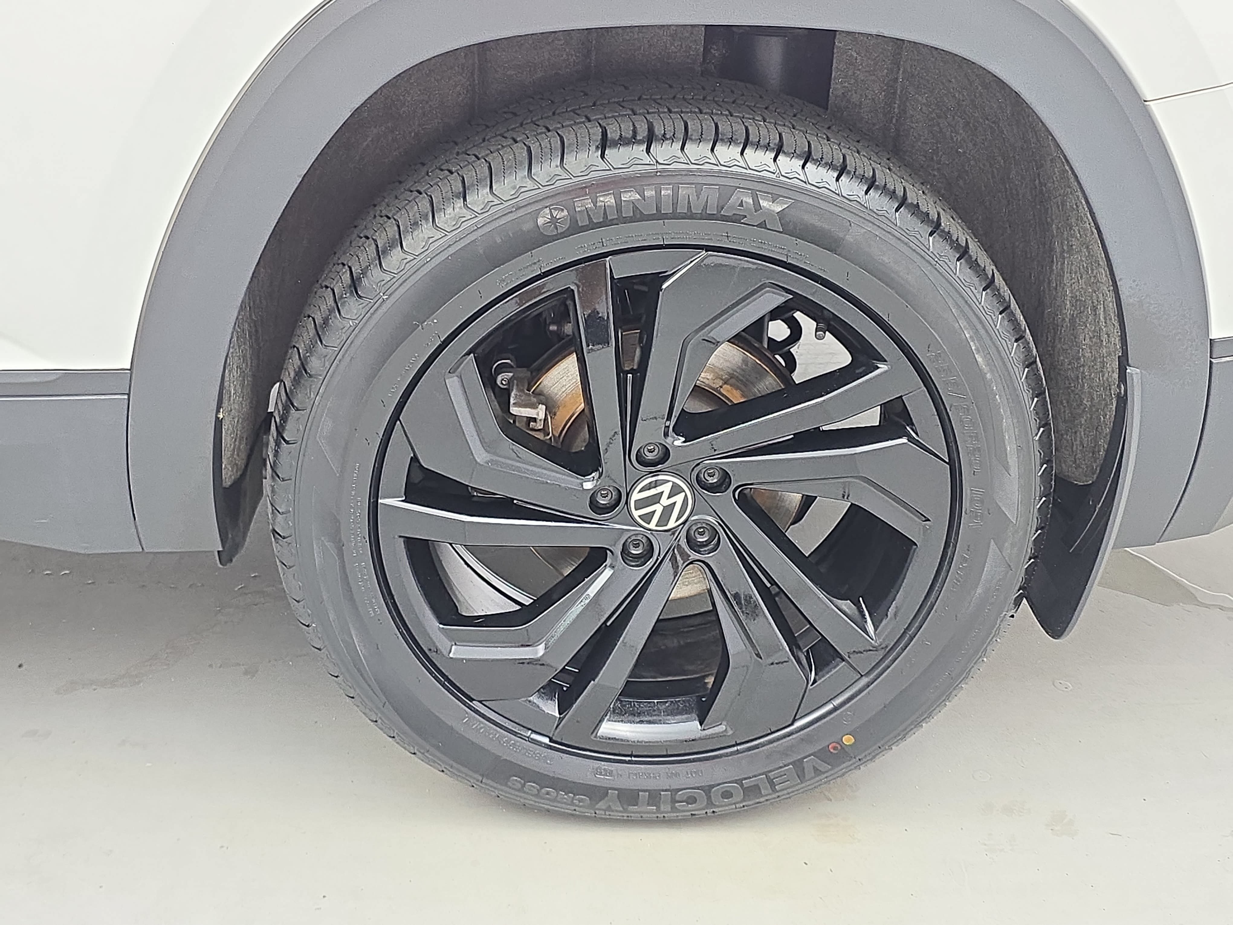 Certified 2023 Volkswagen Atlas SE w/ Black Wheel Package AWD/4WD image 34