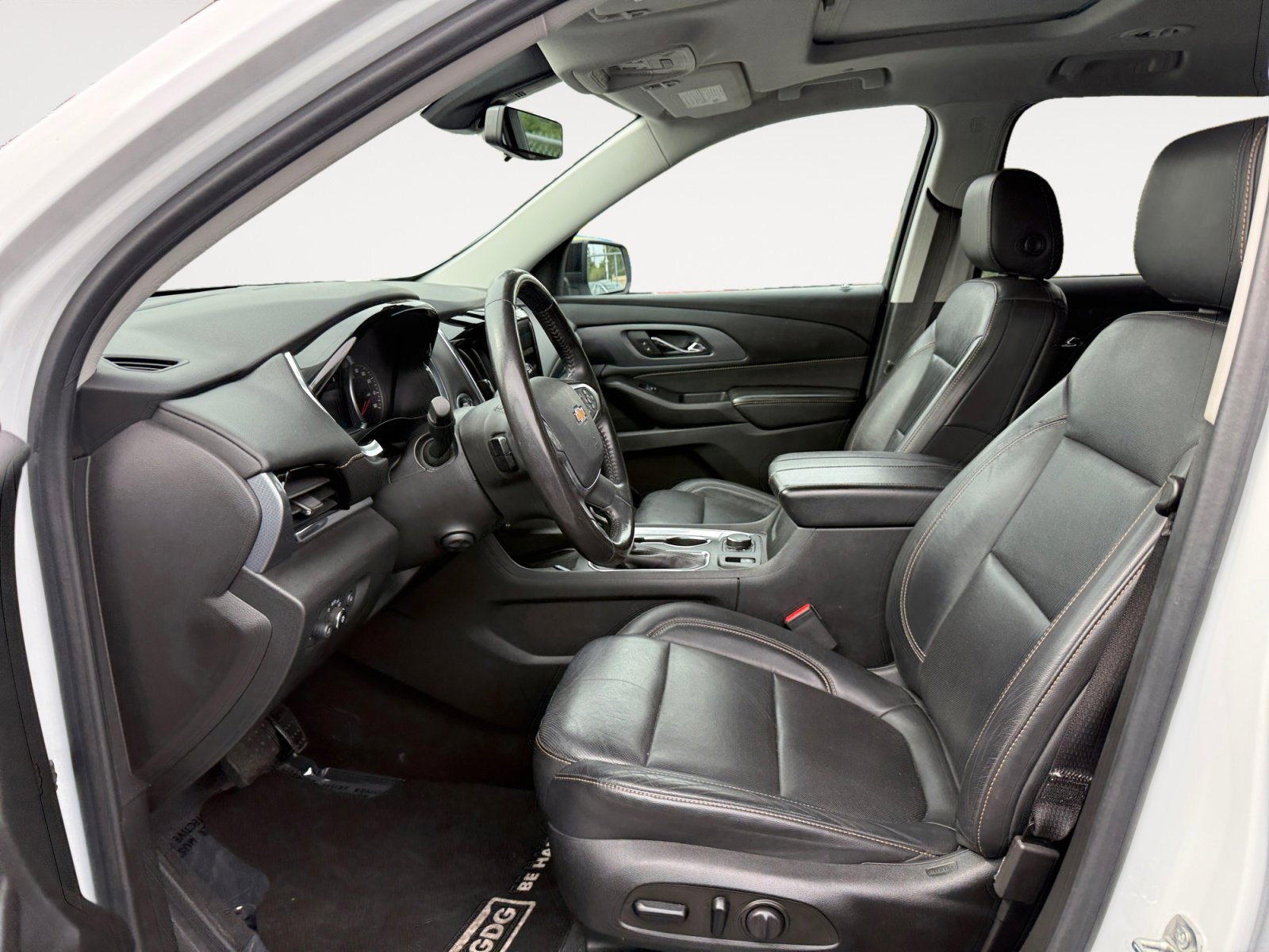 Used 2021 Chevrolet Traverse Premier w/ Redline Edition image 10