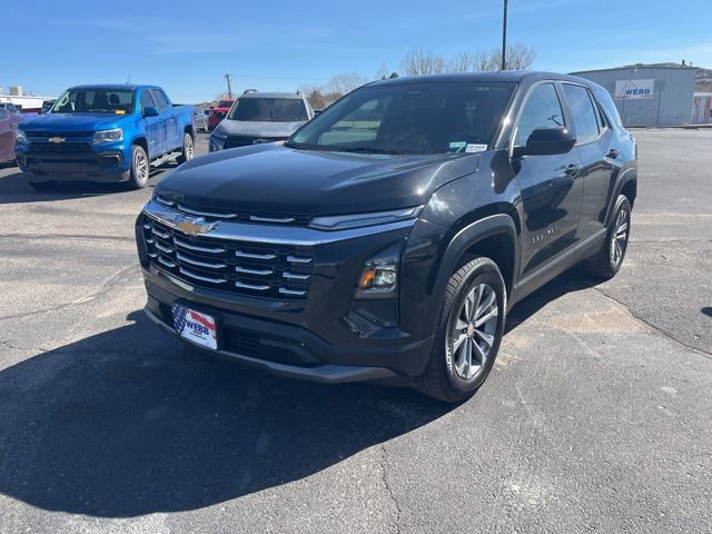Used 2025 Chevrolet Equinox LT image 1