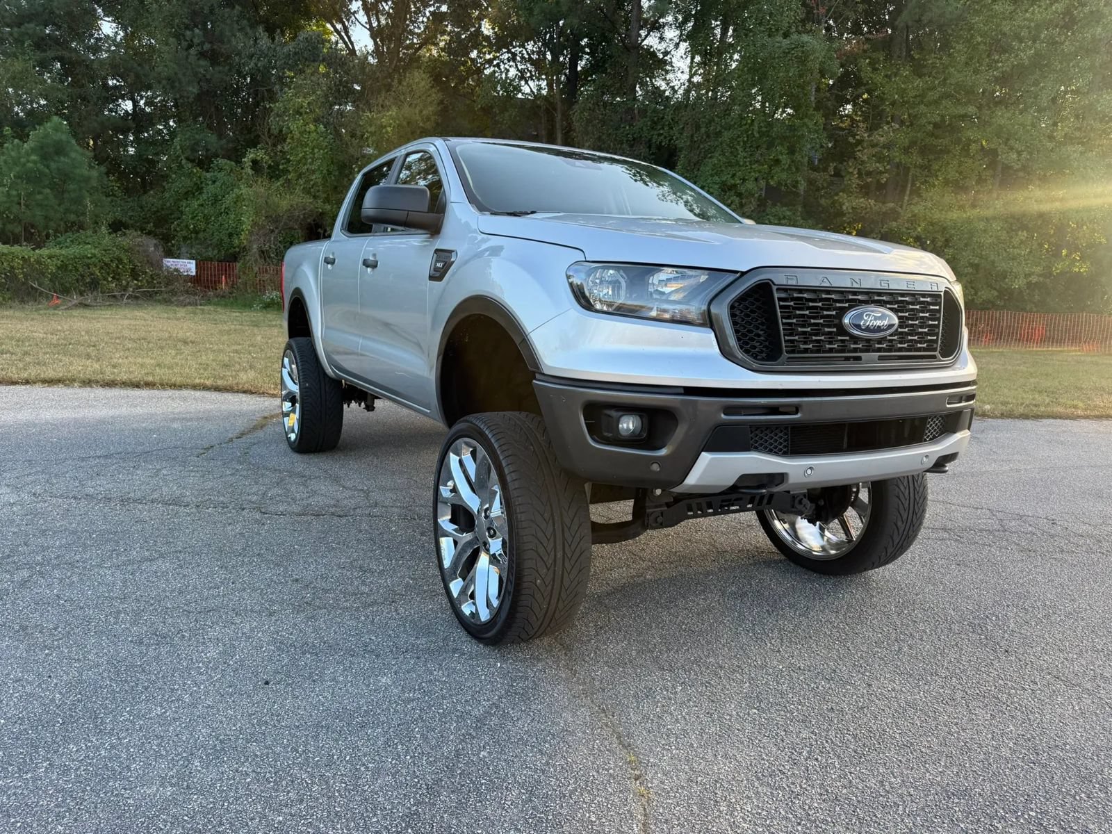 Used 2019 Ford Ranger XLT w/ Equipment Group 301A Mid RWD image 2