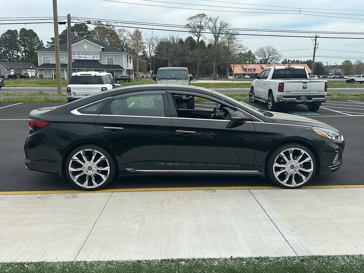 Used 2019 Hyundai Sonata Sport image 4