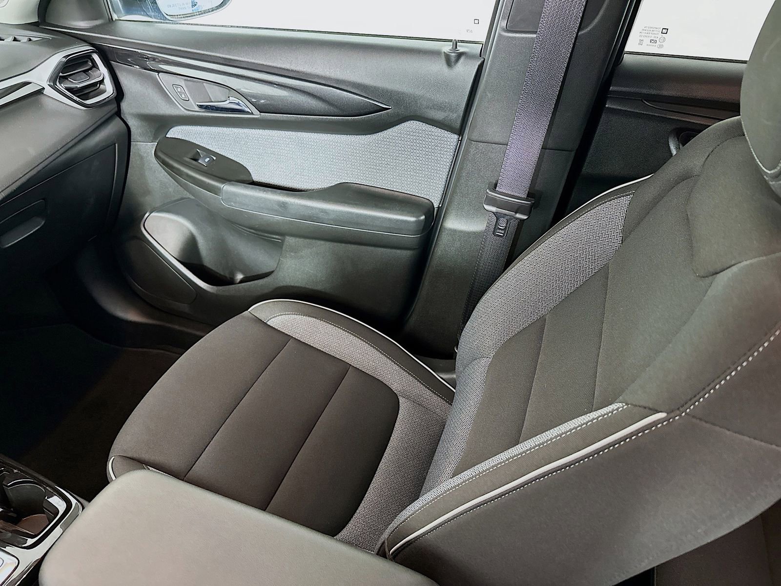 Used 2024 Chevrolet TrailBlazer LT w/ Convenience Package image 26