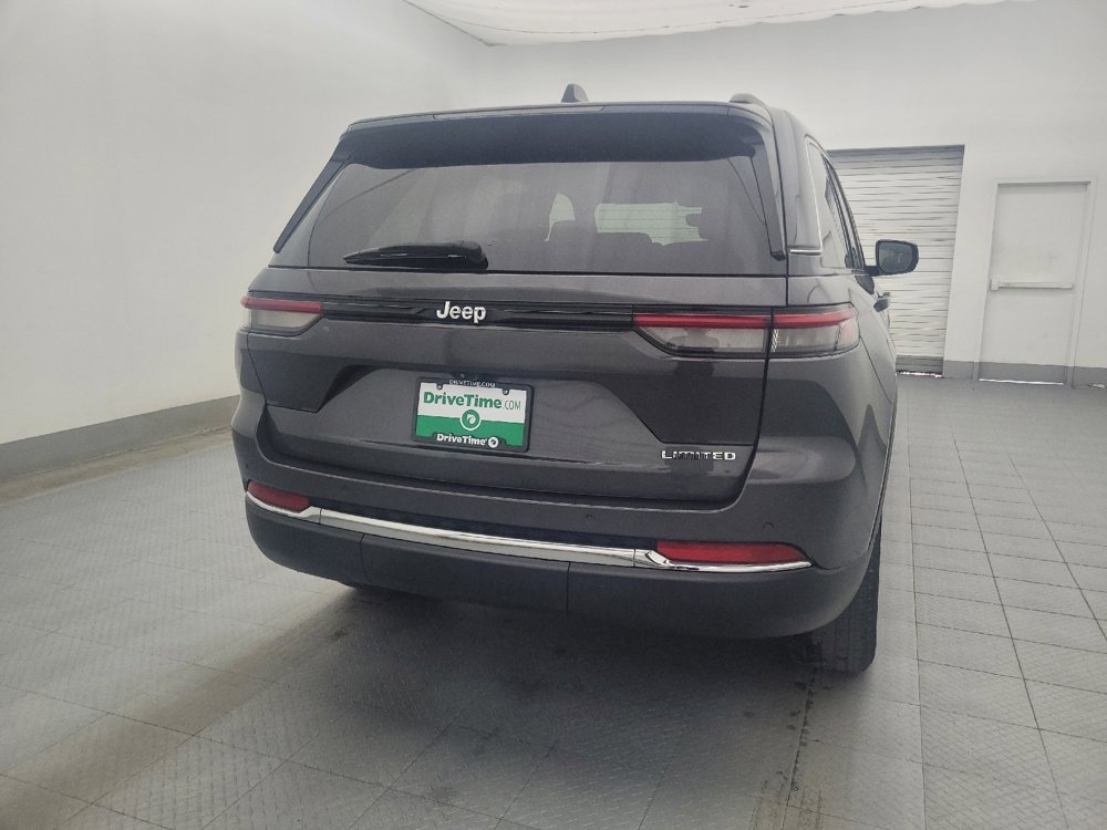 Used 2022 Jeep Grand Cherokee Limited RWD image 7