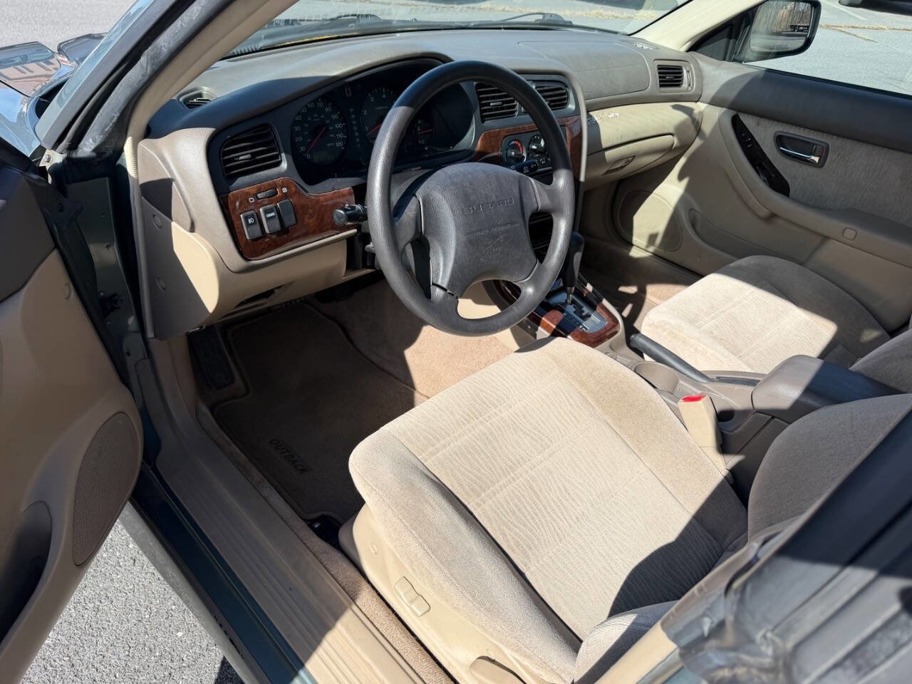 Used 2002 Subaru Outback Wagon image 8
