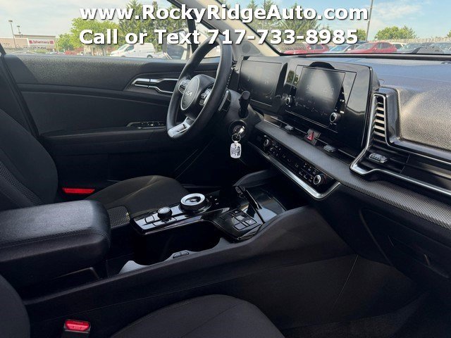 Used 2023 Kia Sportage LX AWD/4WD image 10