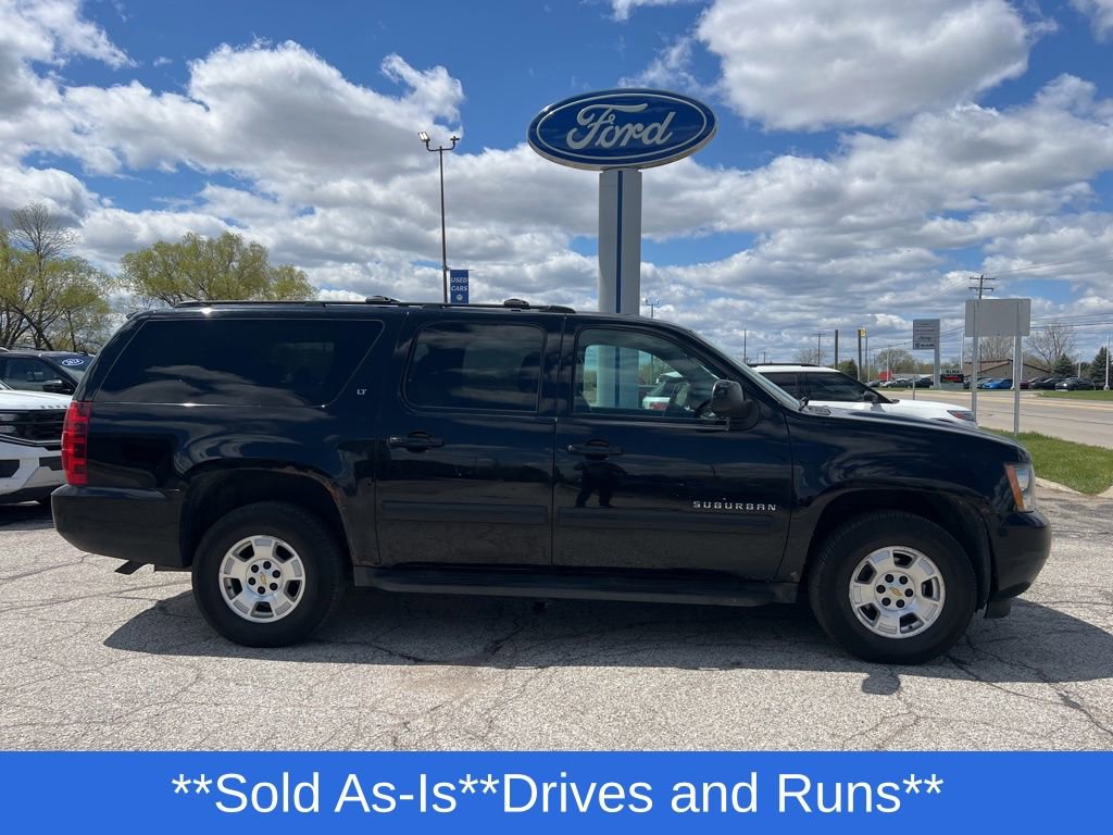 Used 2013 Chevrolet Suburban LT AWD/4WD image 2