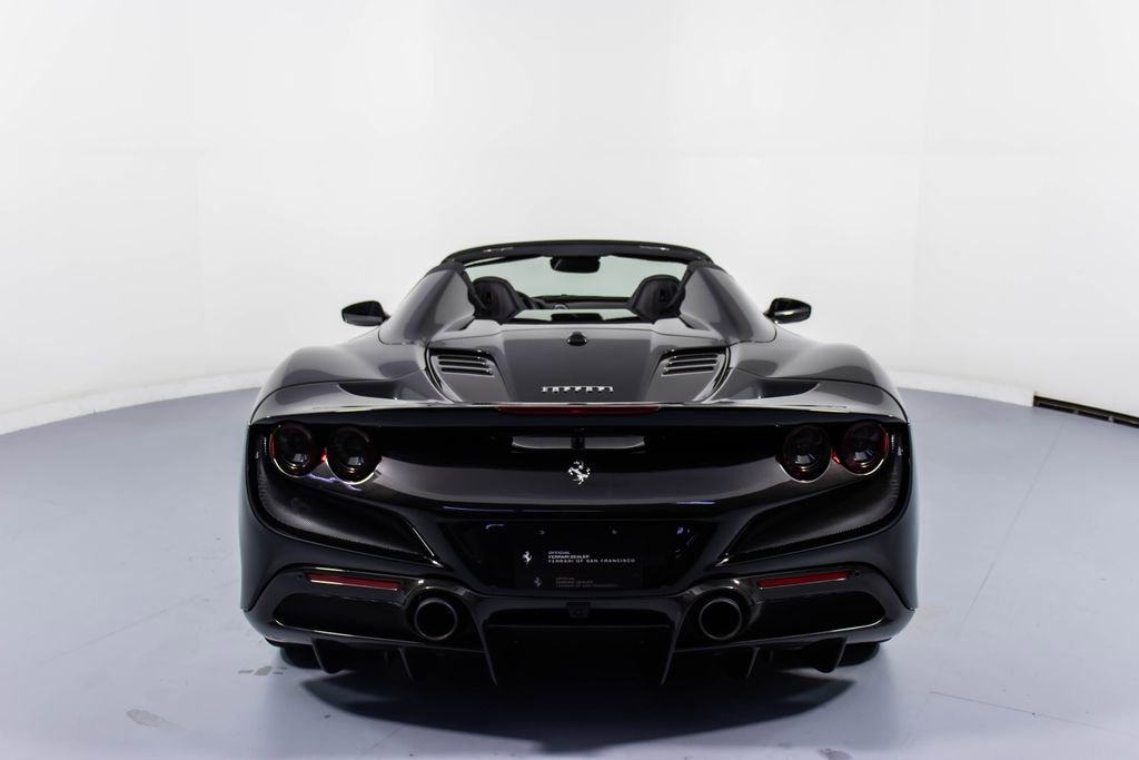 Certified 2022 Ferrari F8 Tributo image 7