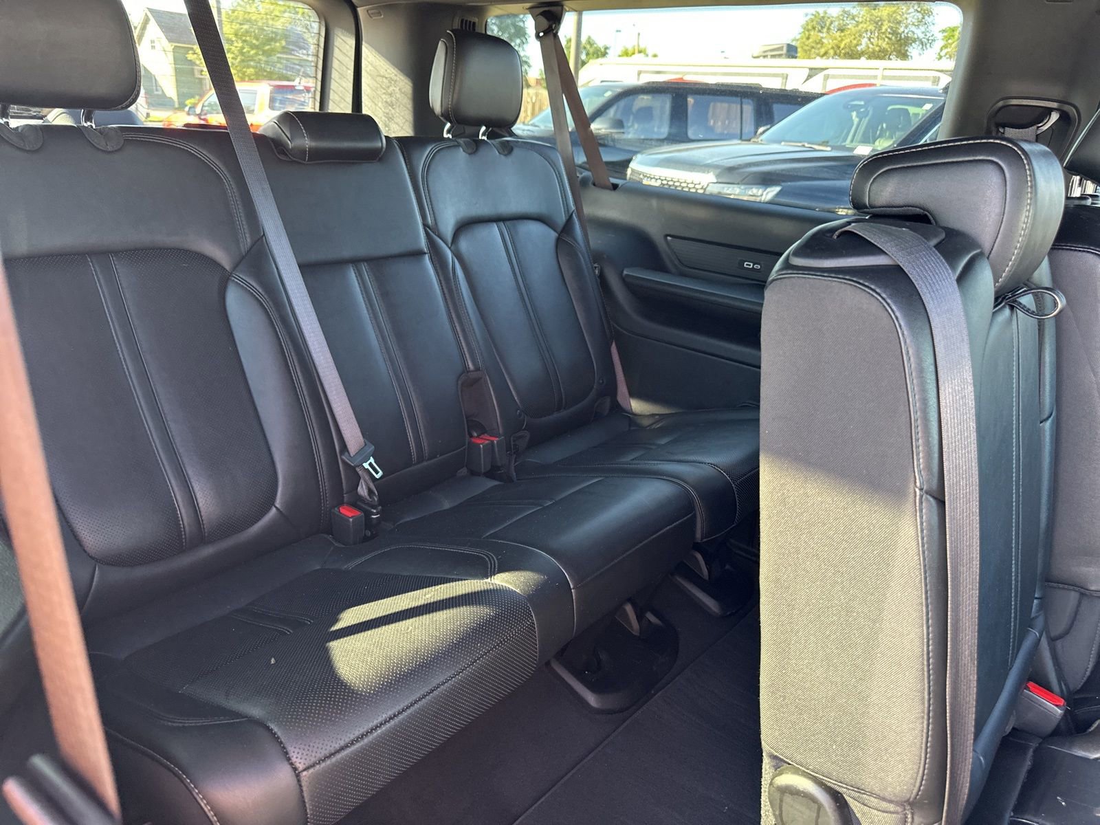 Used 2024 Jeep Wagoneer L Series II w/ Flexible Seating Group image 22