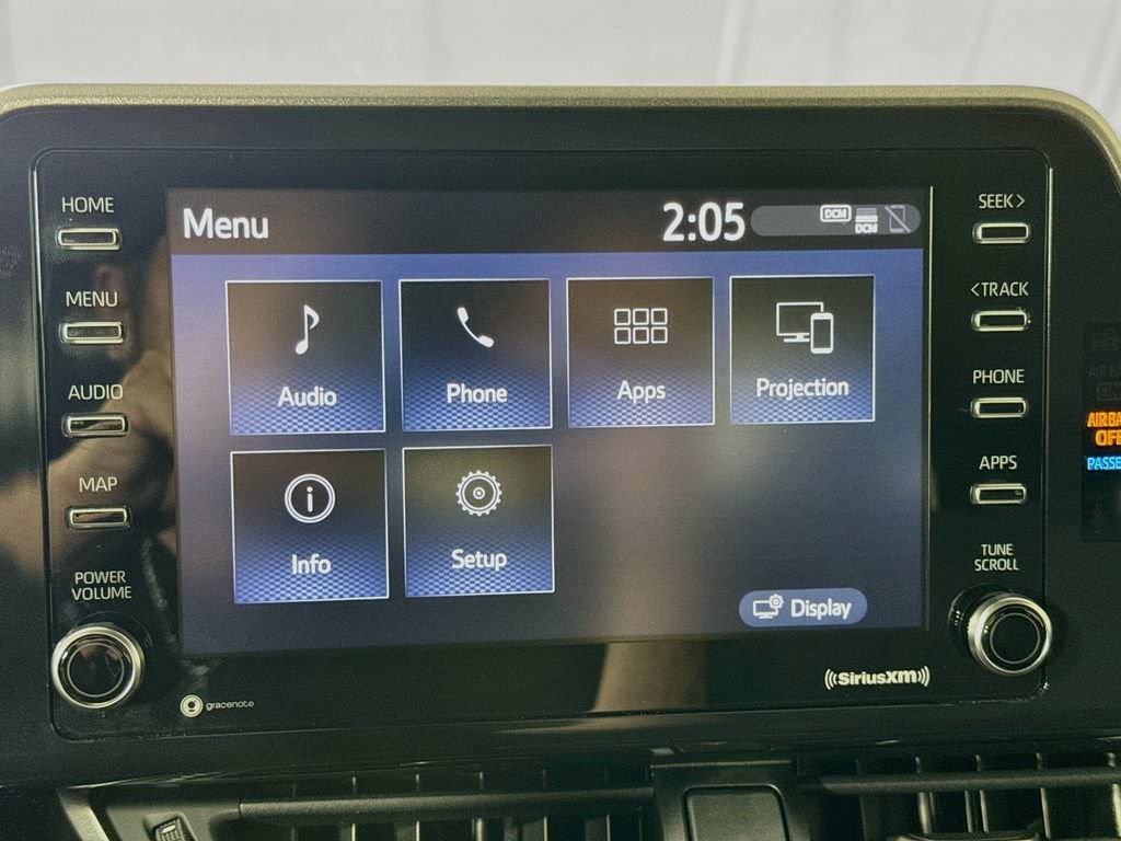 Used 2020 Toyota C-HR LE FWD image 16