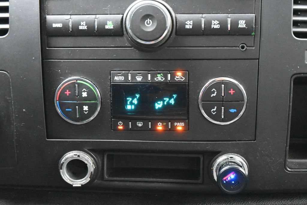 Used 2008 Chevrolet Silverado 1500 LT w/ Power Pack Plus AWD/4WD image 18