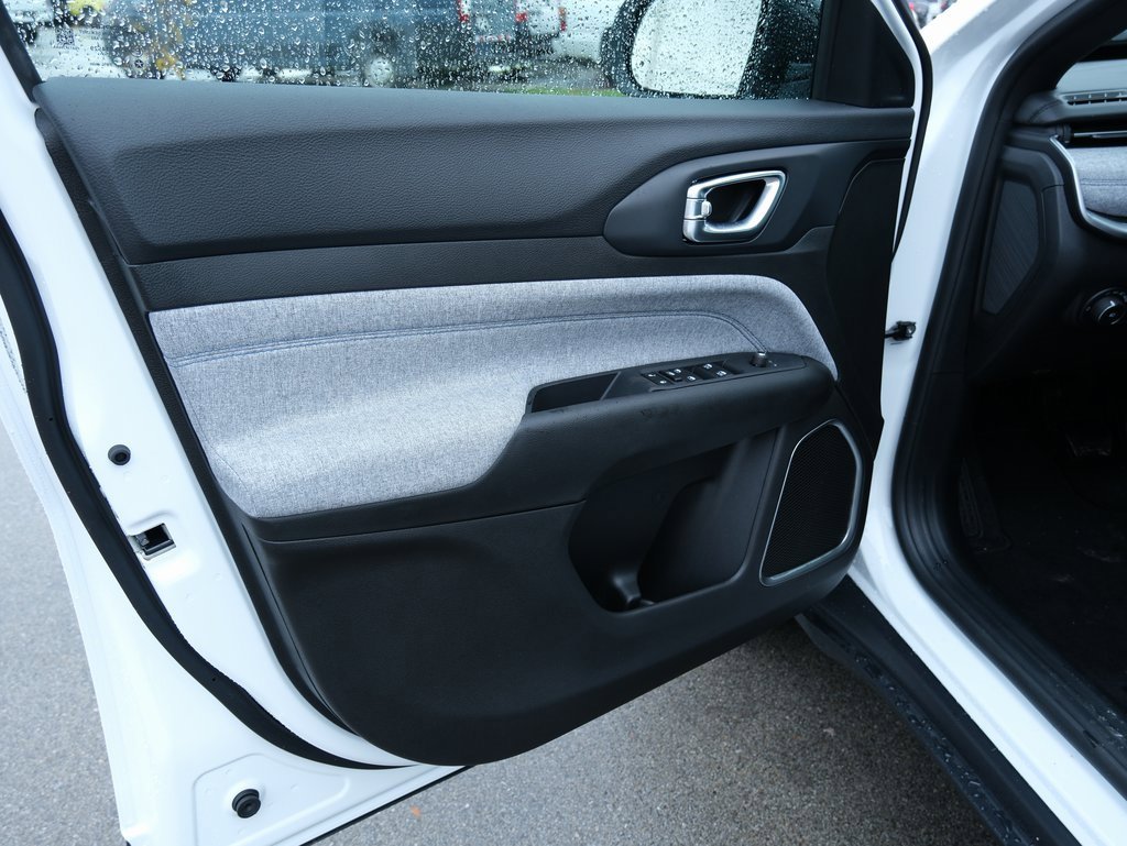 New 2026 Jeep Compass Latitude image 15