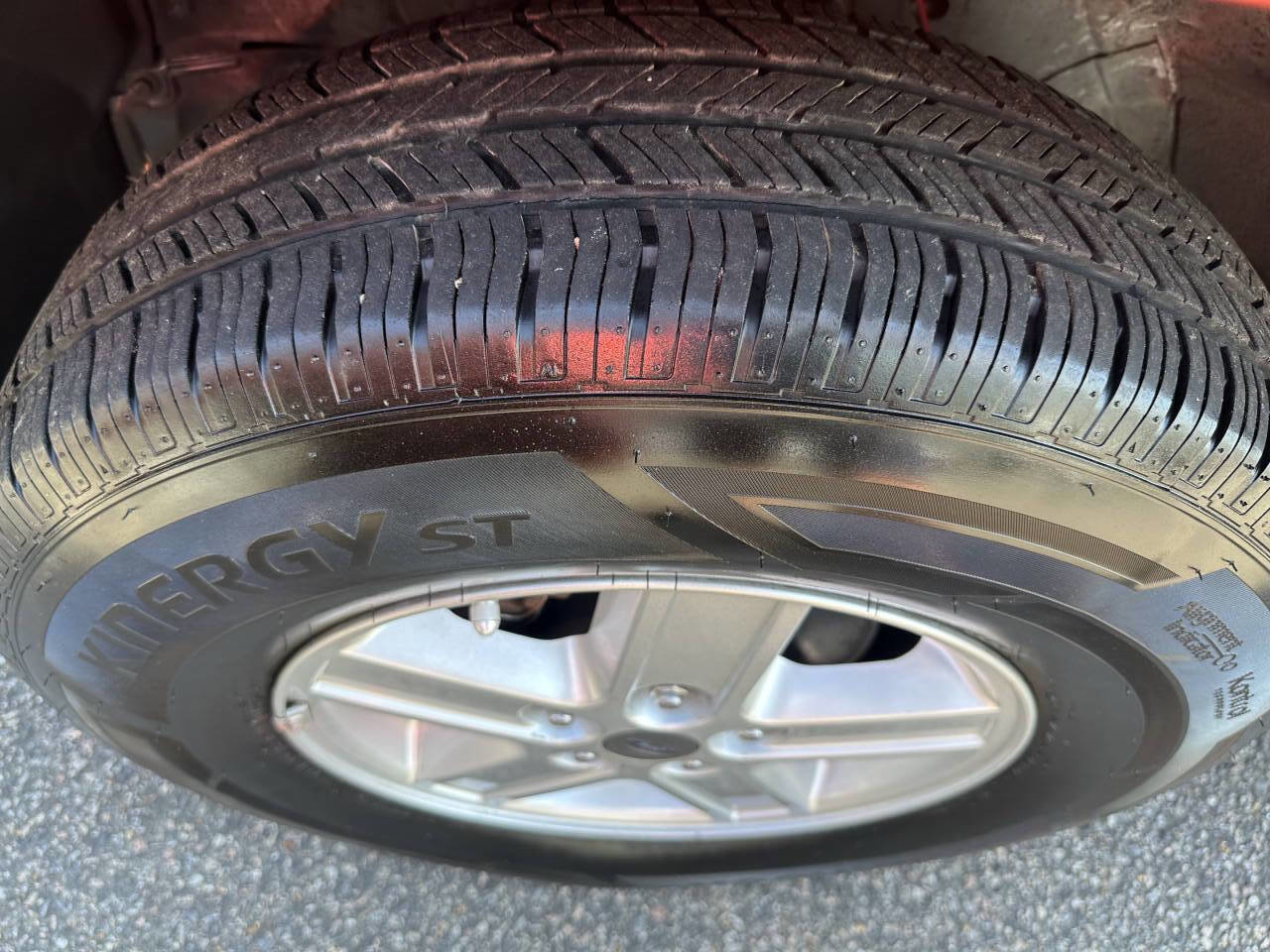 Used 2006 Ford Escape XLS image 18