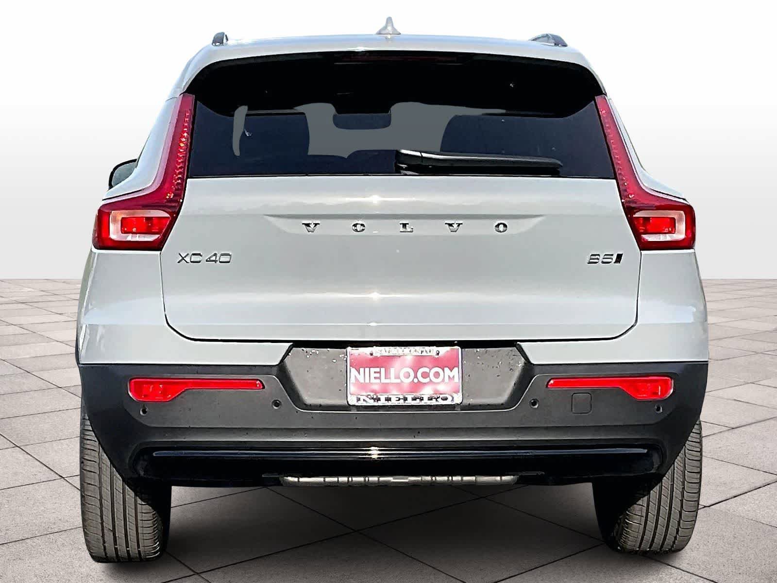 New 2026 Volvo XC40 B5 Plus w/ Protection Package Premier AWD/4WD image 6