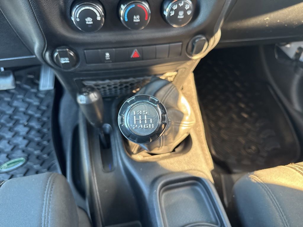 Used 2011 Jeep Wrangler Unlimited Sport AWD/4WD image 32